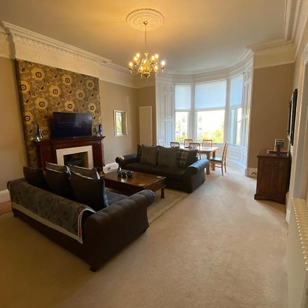 Beautiful & Bright 2 Bed Flat Murrayfield Edimburgo Exterior foto