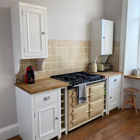 Beautiful & Bright 2 Bed Flat Murrayfield Edimburgo Exterior foto