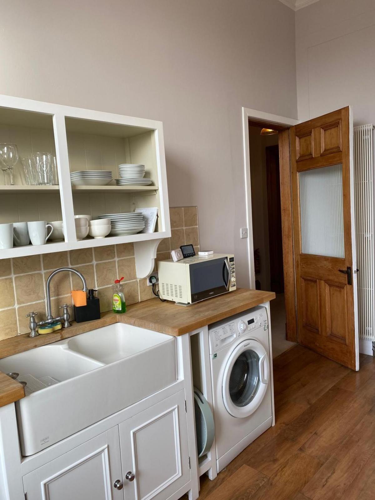 Beautiful & Bright 2 Bed Flat Murrayfield Edimburgo Exterior foto